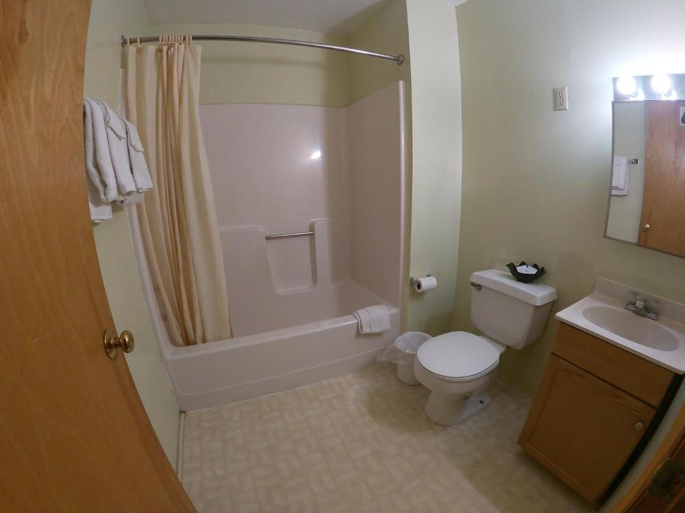 Room image 3