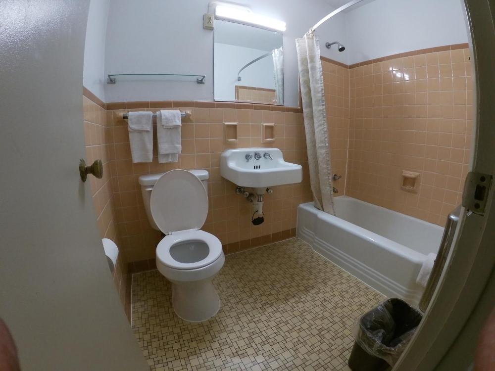 Room image 2